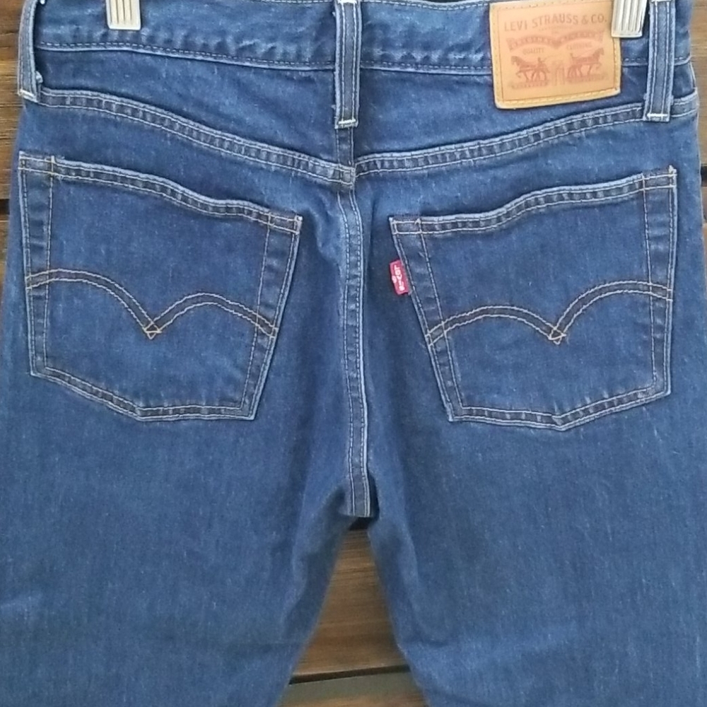 Levi's - Picture 4 of 4